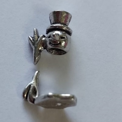 Accesoriu breloc metalic om de zapada